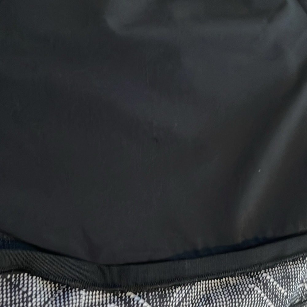 Lululemon Two With One Mid-Rise Short - Reversible - Picture 8 of 8